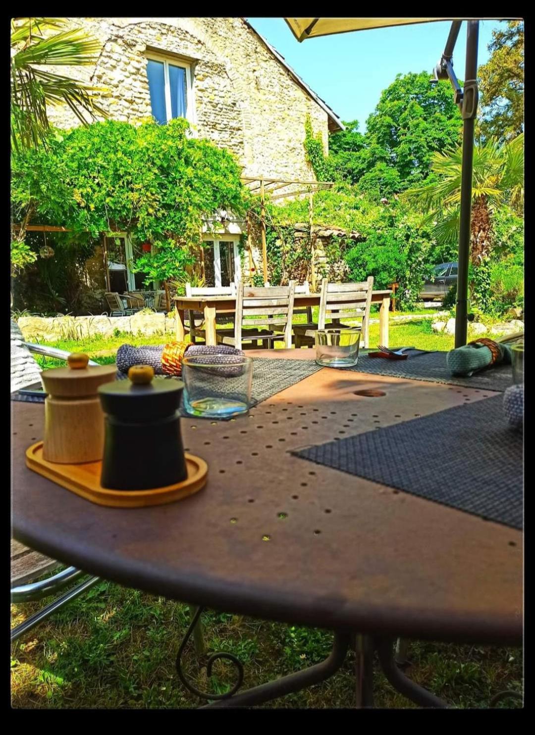 Le Dinanga Acomodação com café da manhã Léran Exterior foto